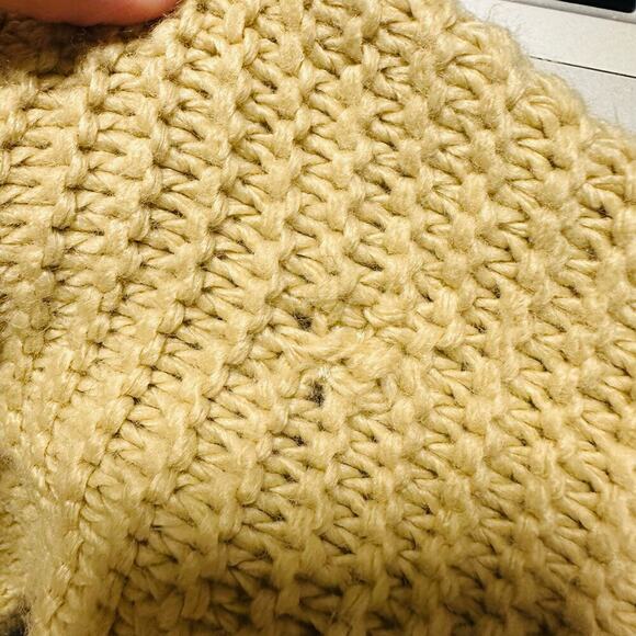 Pamela Love Beige Off-White Knit Fisherman Button Front Sweater Size Small - Picture 8 of 10